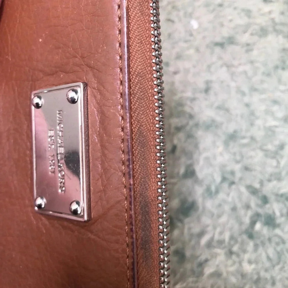 MICHAEL KORS LEATHER WALLET - Picture 5 of 9